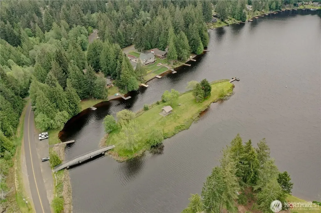 170 E Lakeshore Drive E Shelton WA 98524