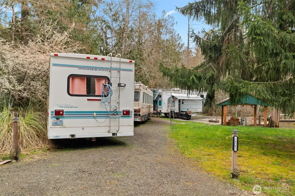 170 E Lakeshore Drive E Shelton WA 98524