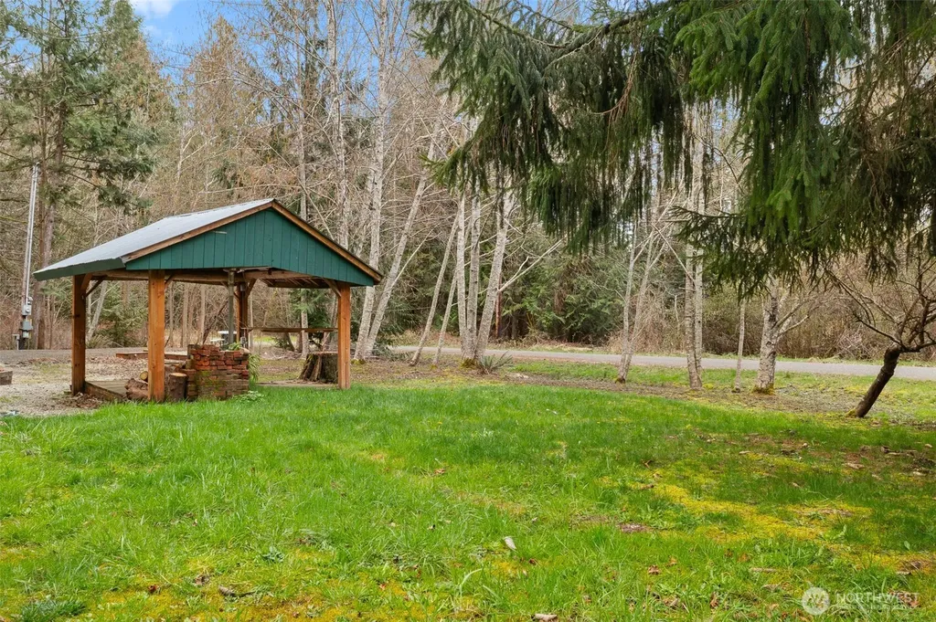 170 E Lakeshore Drive E Shelton WA 98524