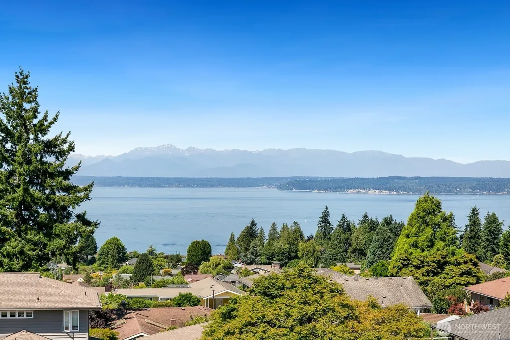 12734 7th Avenue NW Seattle WA 98177