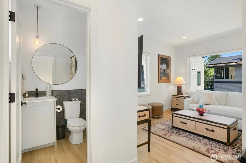 12734 7th Avenue NW Seattle WA 98177
