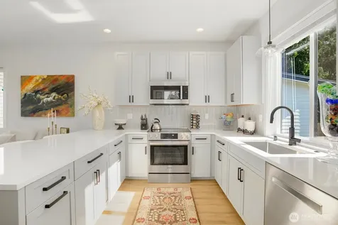12734 7th Avenue NW Seattle WA 98177