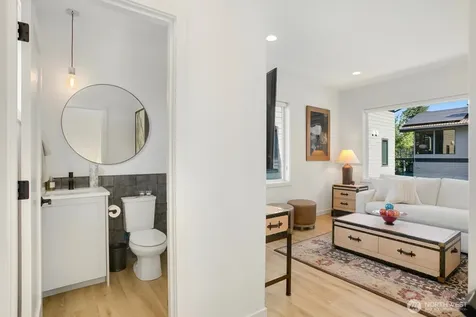 12734 7th Avenue NW Seattle WA 98177