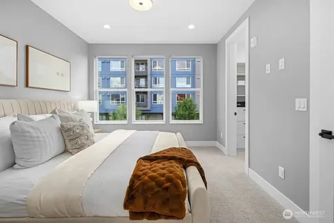 976 7th Ave NW (Homesite #6) Issaquah WA 98027