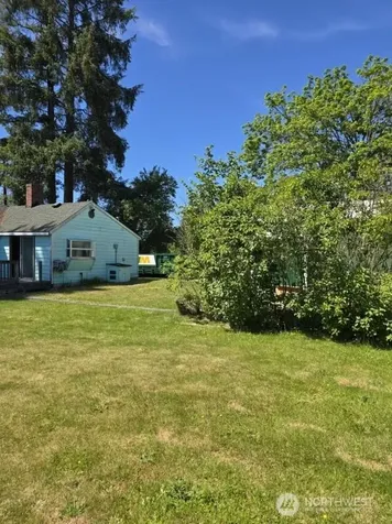17417 Spruce Way Lynnwood WA 98037