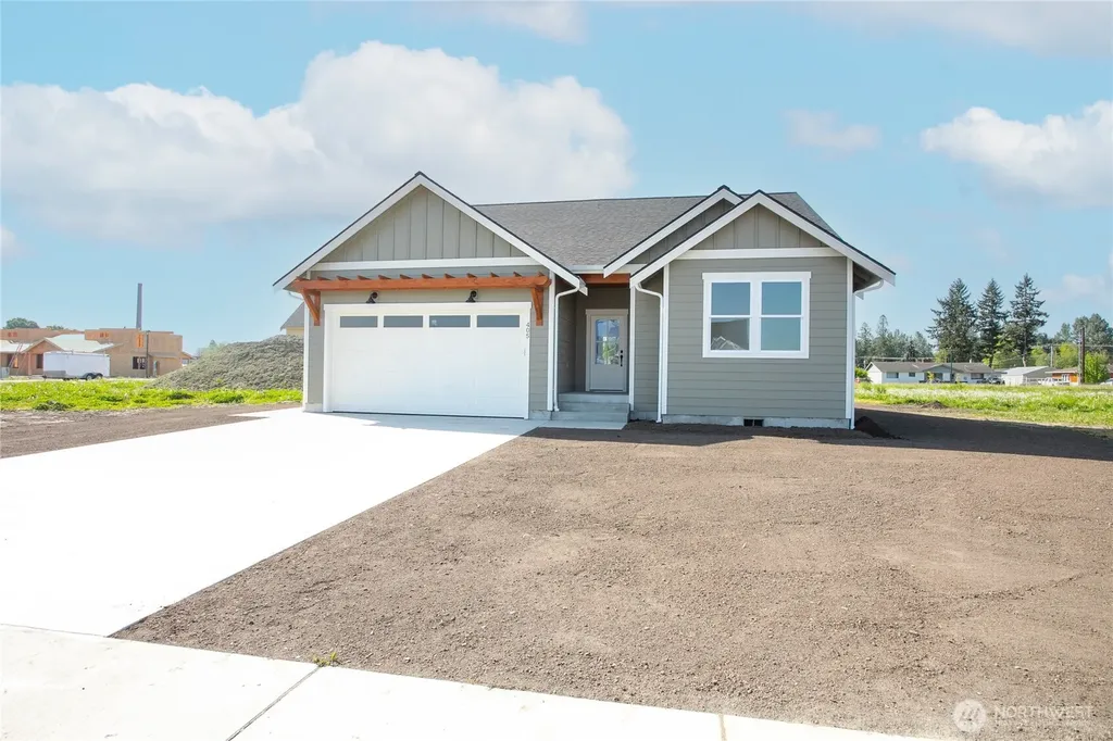 405 W 4th Street Everson WA 98247