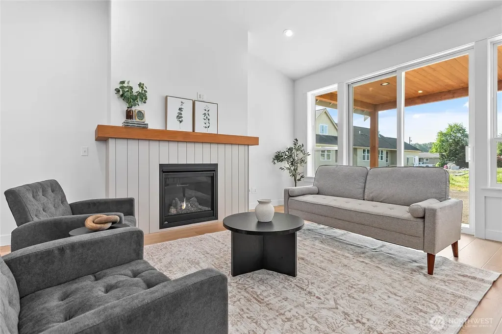 405 W 4th Street Everson WA 98247