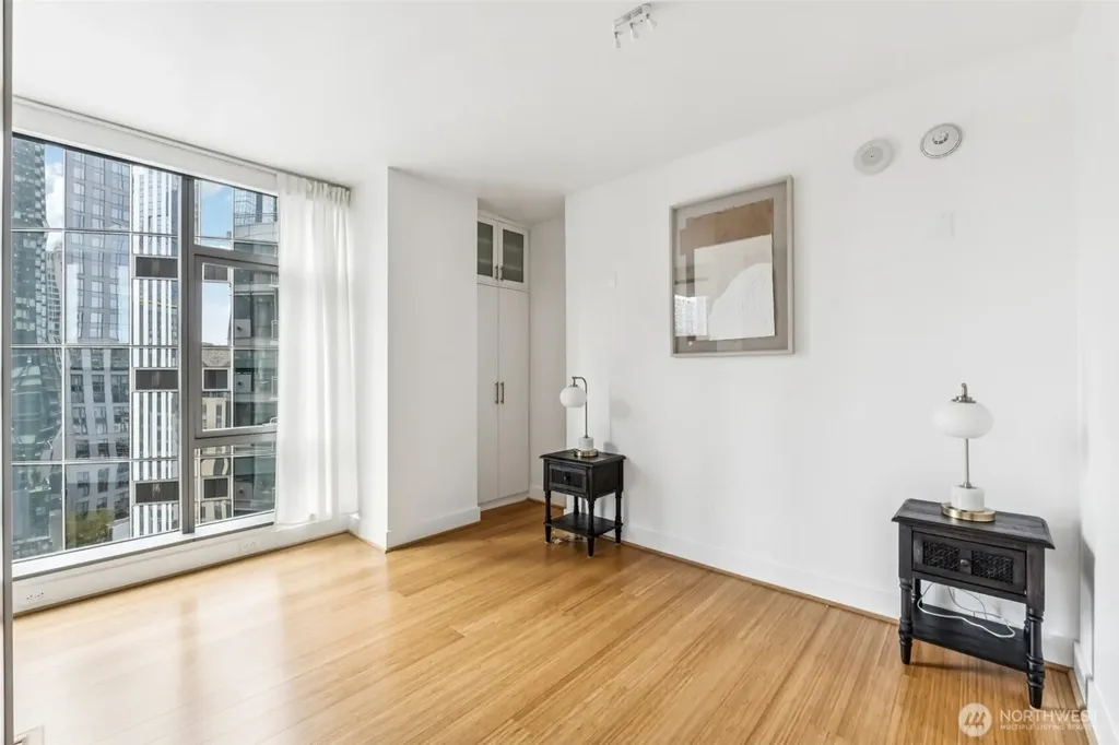 820 Blanchard Street Seattle WA 98121