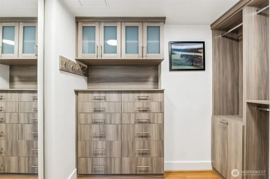 820 Blanchard Street Seattle WA 98121
