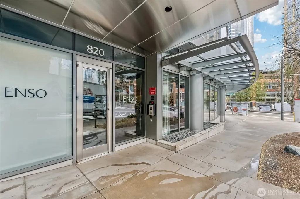 820 Blanchard Street Seattle WA 98121