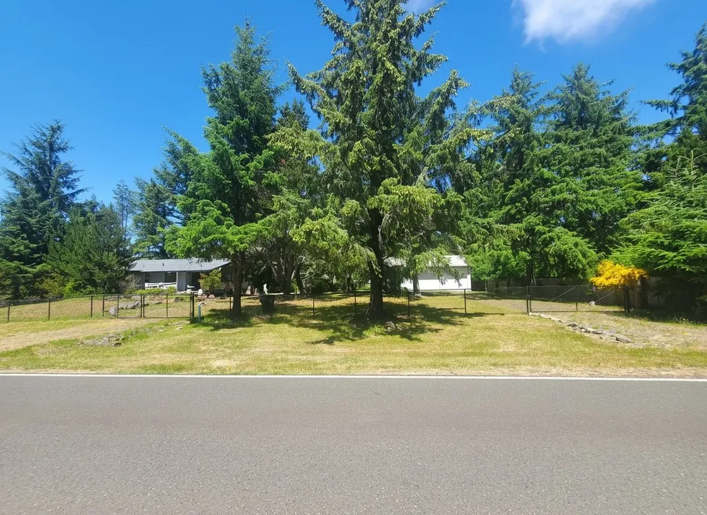 1000 Mt.olympus Avenue SE Ocean Shores WA 98569