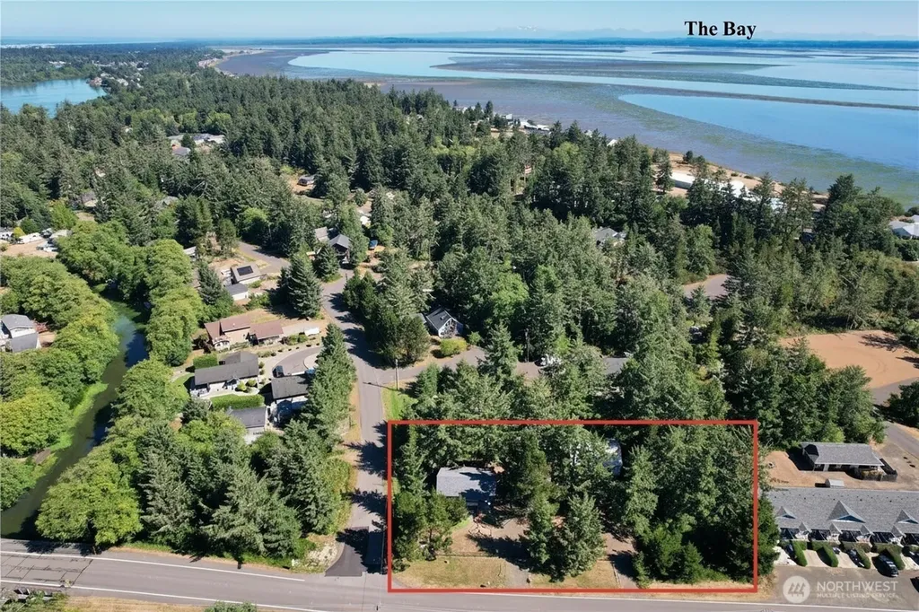1000 Mt.olympus Avenue SE Ocean Shores WA 98569
