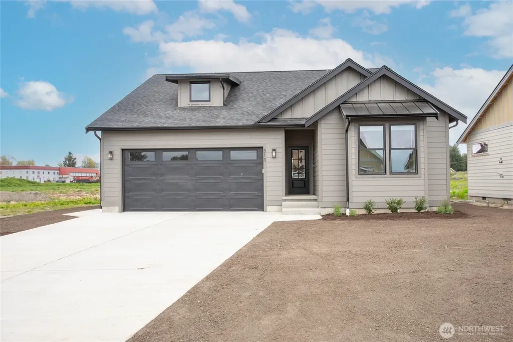 313 W 3rd Street Everson WA 98247