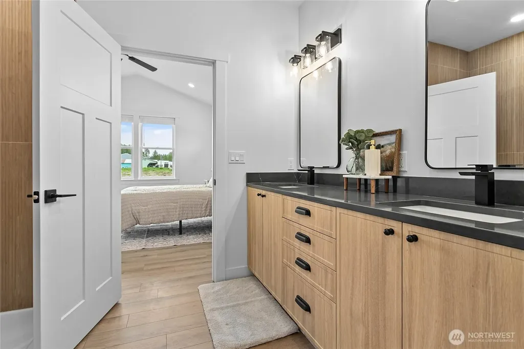 313 W 3rd Street Everson WA 98247