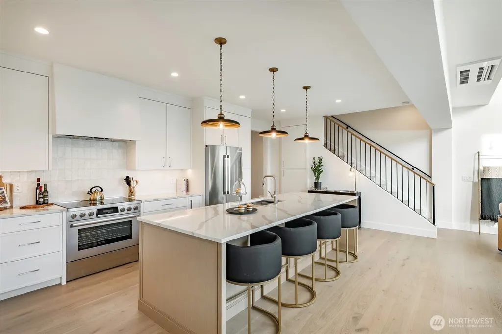 1553 Mitchell Avenue Blaine WA 98230