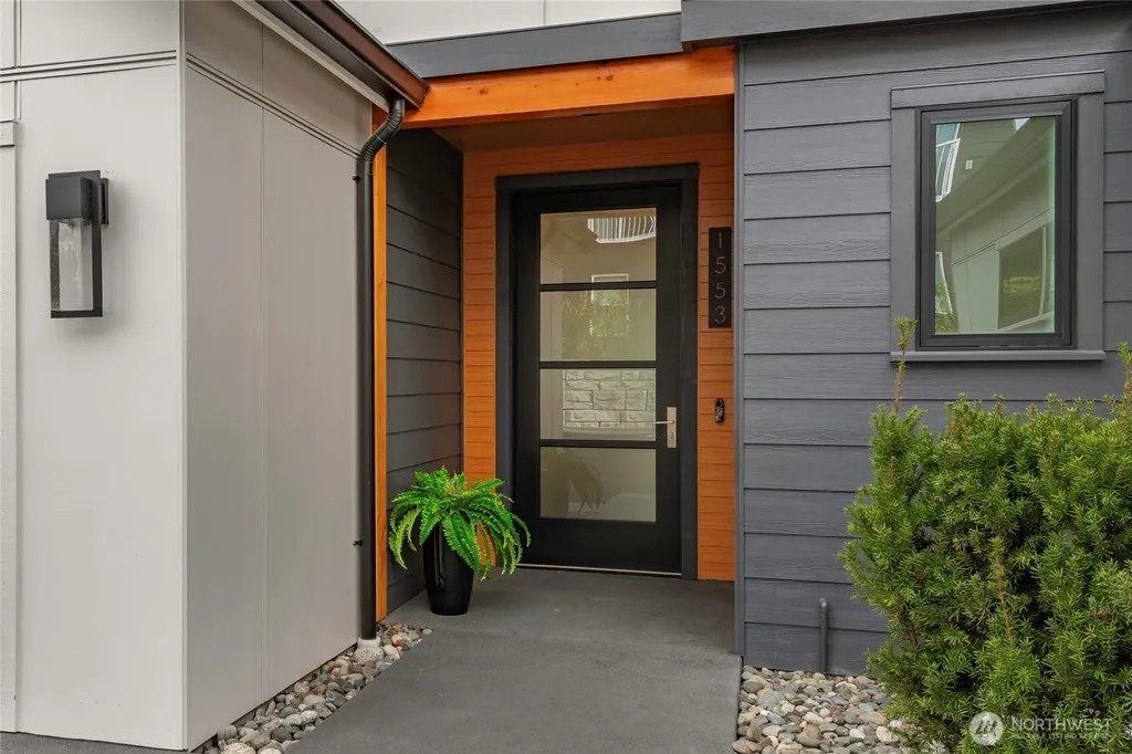 1553 Mitchell Avenue Blaine WA 98230
