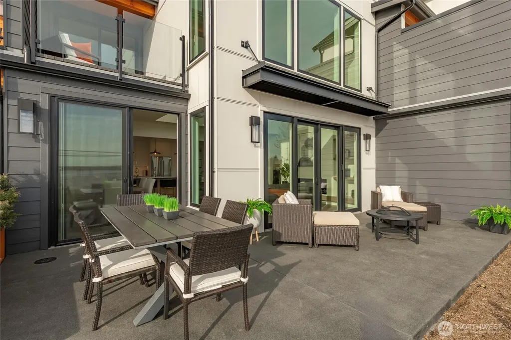 1553 Mitchell Avenue Blaine WA 98230