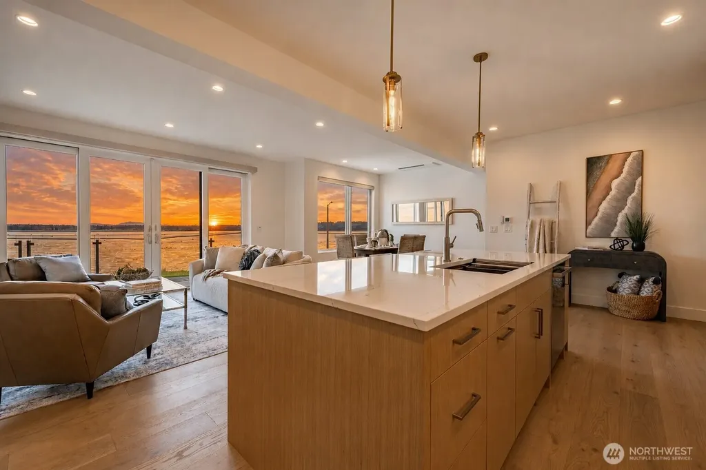1557 Mitchell Avenue Blaine WA 98230