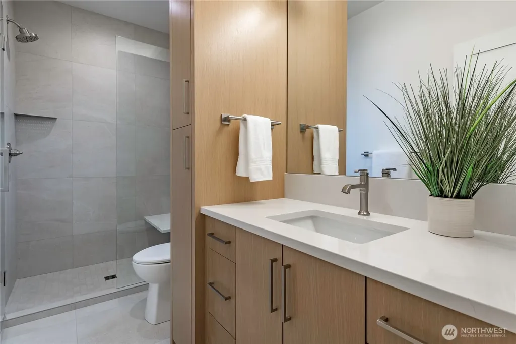 1557 Mitchell Avenue Blaine WA 98230