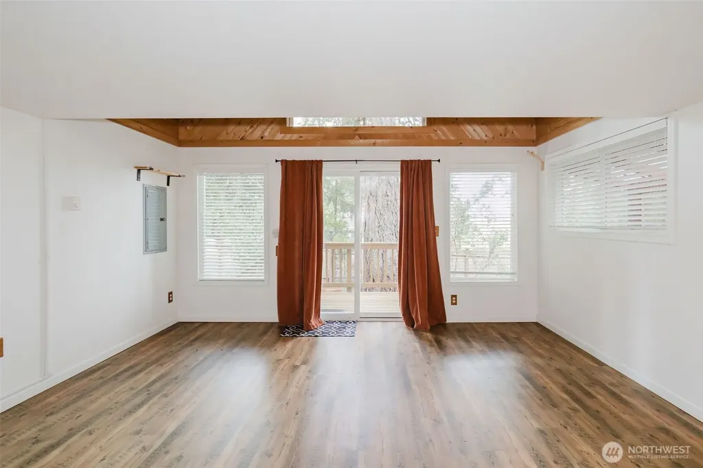 1822 190th Avenue SW Lakebay WA 98349