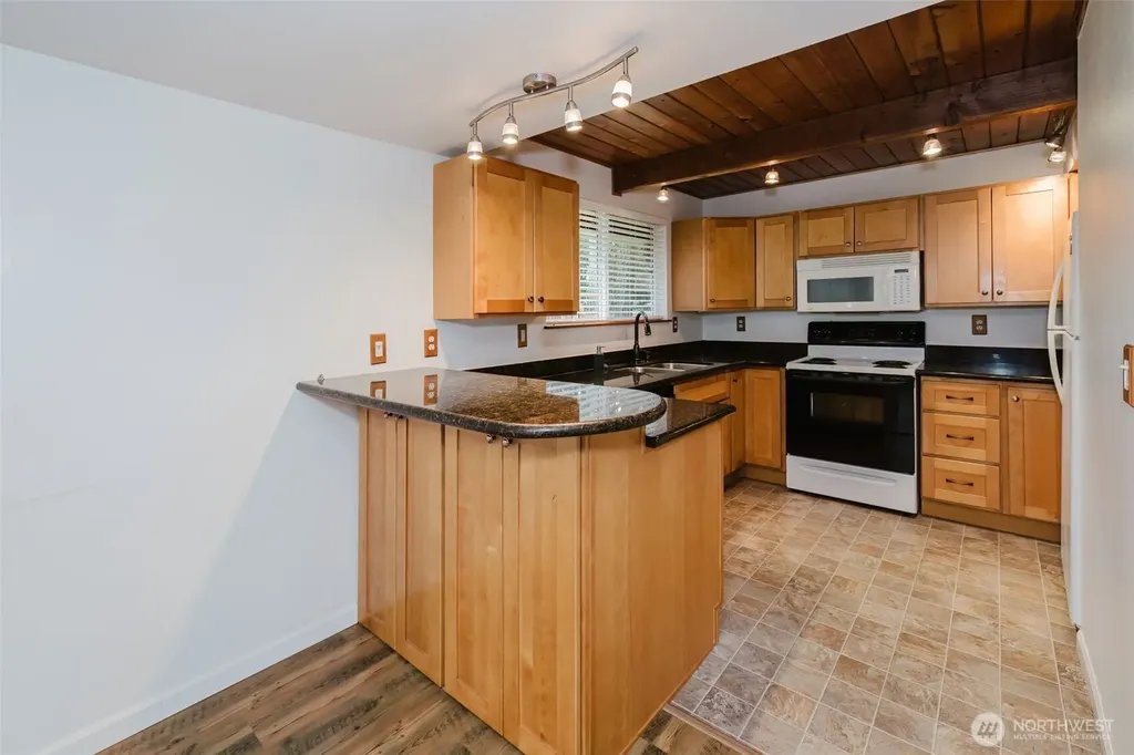 1822 190th Avenue SW Lakebay WA 98349