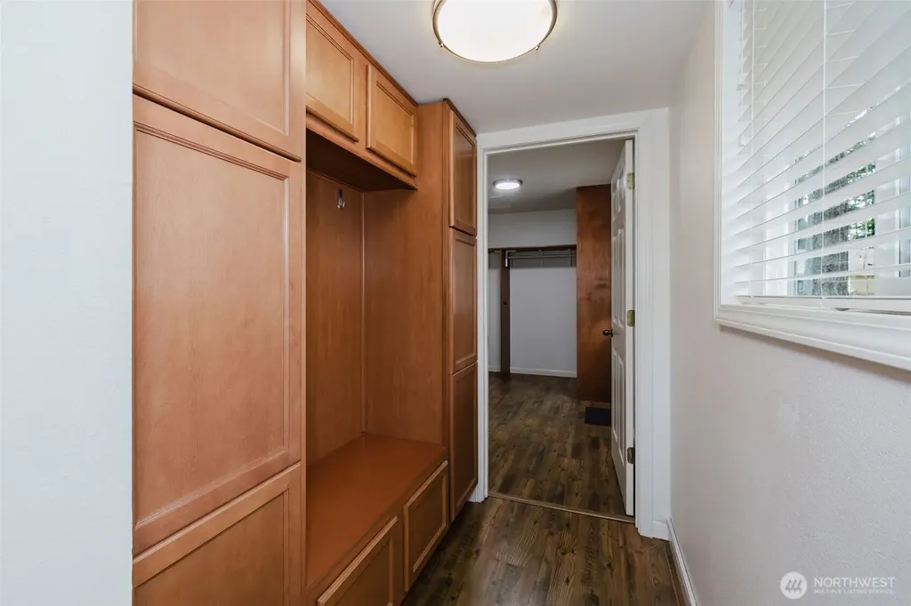 1822 190th Avenue SW Lakebay WA 98349