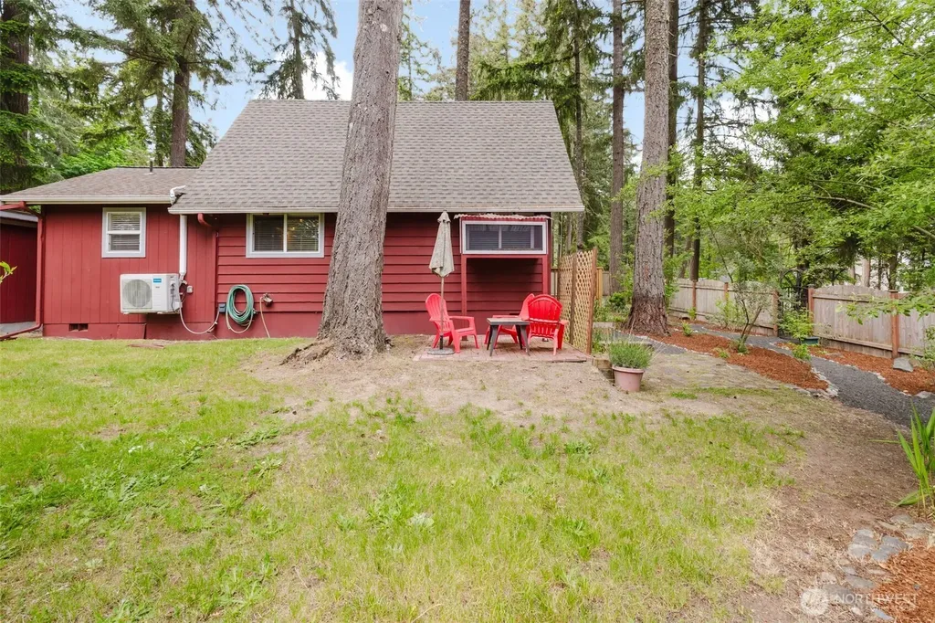 1822 190th Avenue SW Lakebay WA 98349