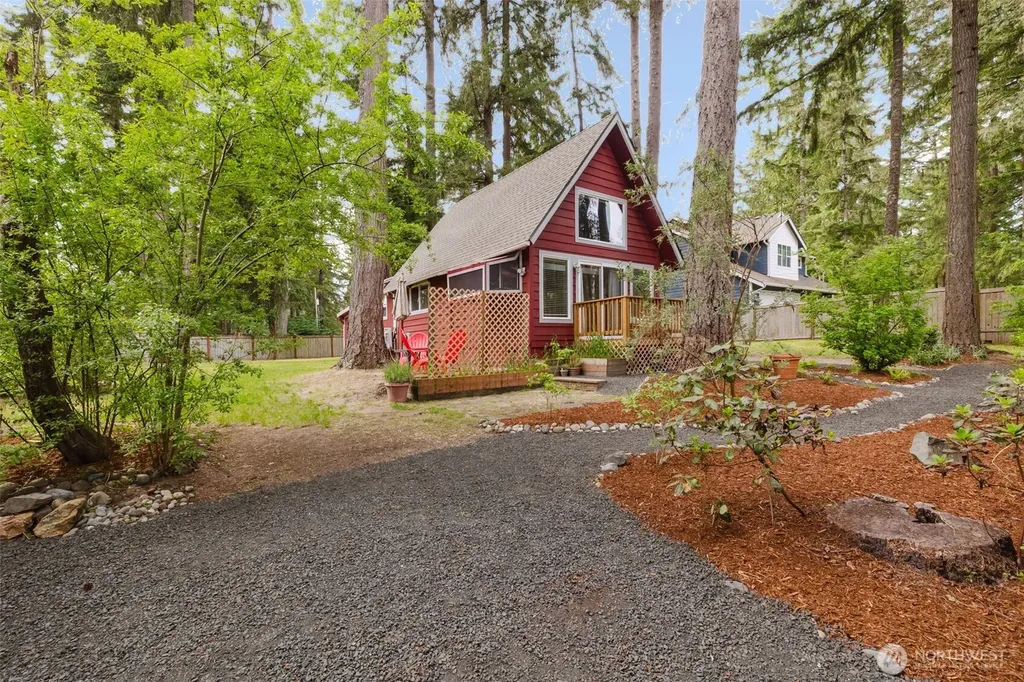 1822 190th Avenue SW Lakebay WA 98349