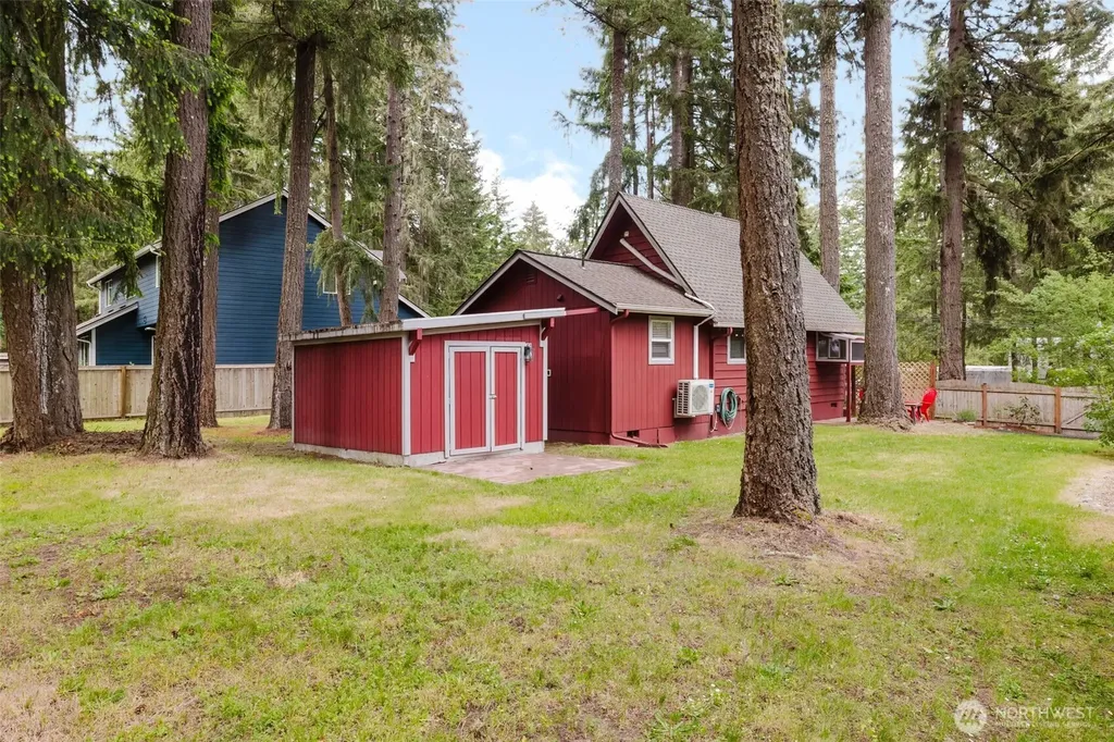 1822 190th Avenue SW Lakebay WA 98349