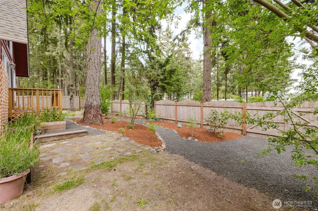 1822 190th Avenue SW Lakebay WA 98349