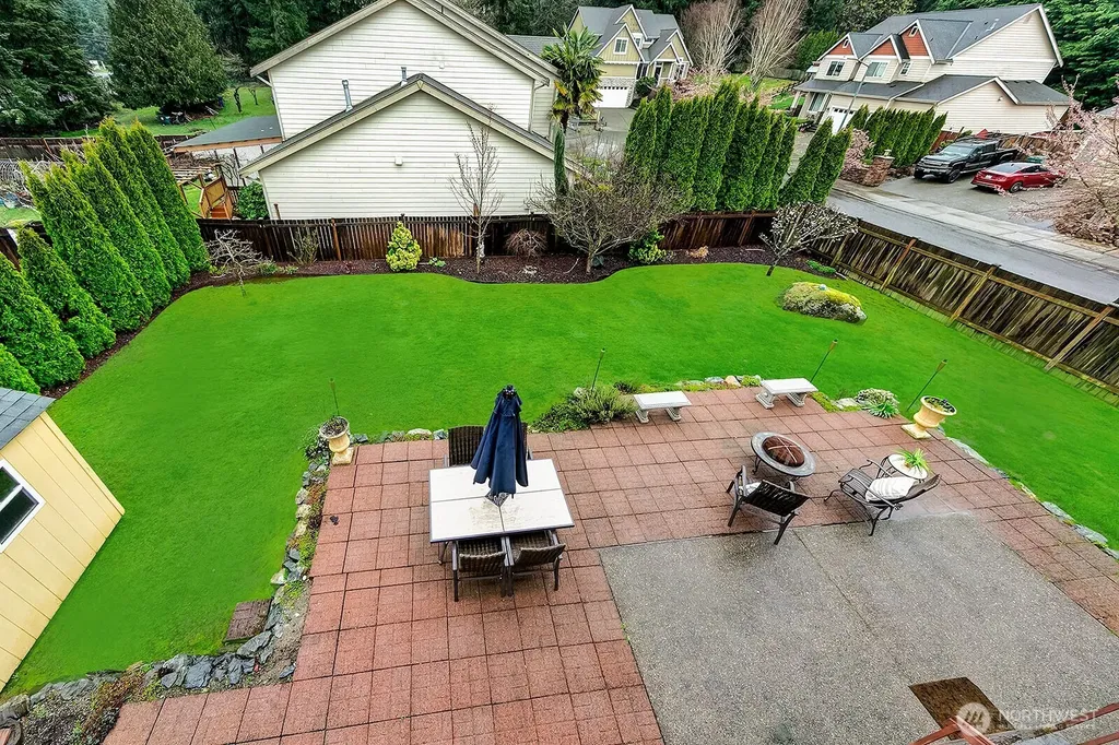 35638 8th Avenue SW Federal Way WA 98023