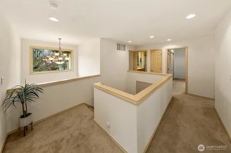 35638 8th Avenue SW Federal Way WA 98023