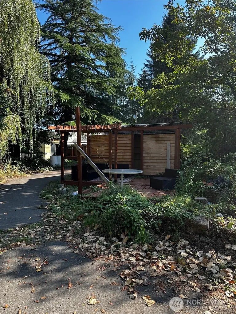 150 Anderson Road Glenoma WA 98336