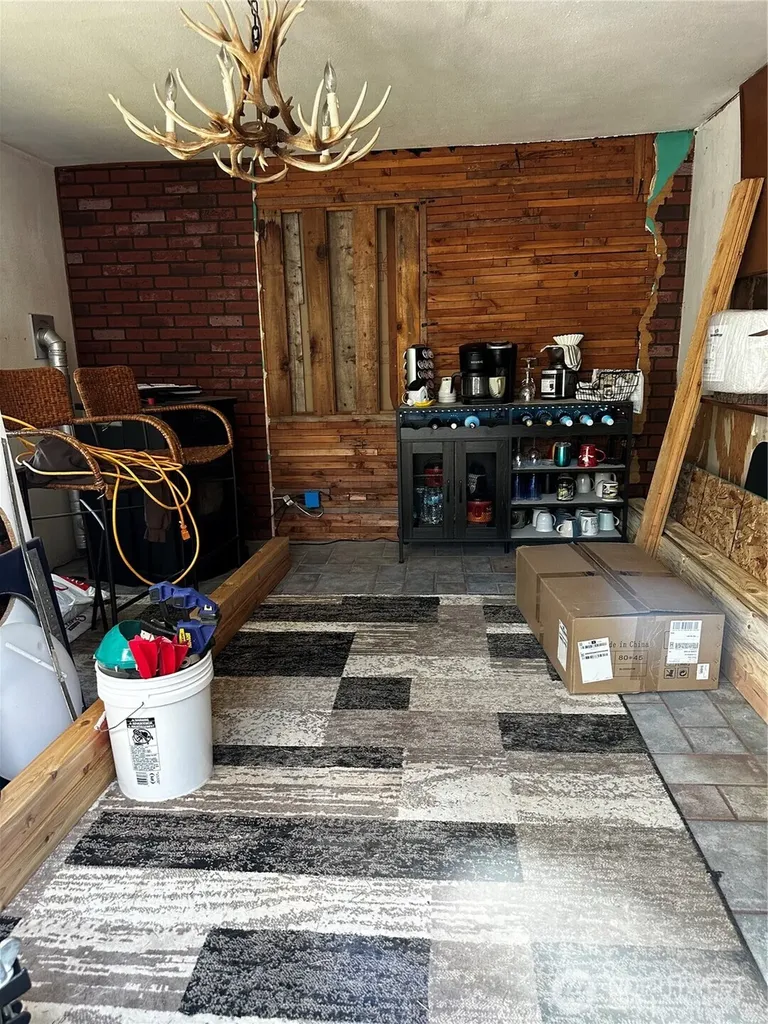 150 Anderson Road Glenoma WA 98336