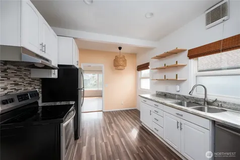 4112 S Park Avenue Tacoma WA 98418