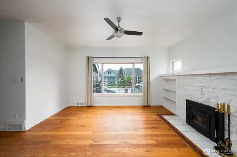 4112 S Park Avenue Tacoma WA 98418