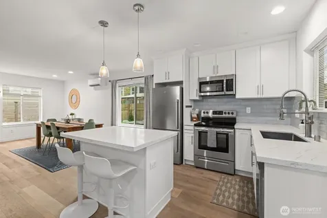 7344 23rd Avenue NW Seattle WA 98117