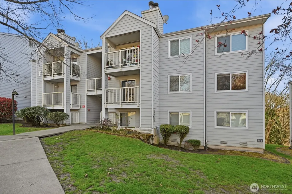 975 NE Aberdeen Avenue Renton WA 98056
