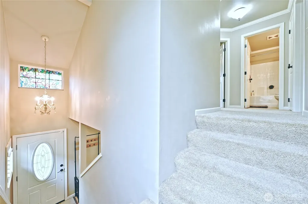 16611 White Mountain Road SE Monroe WA 98272