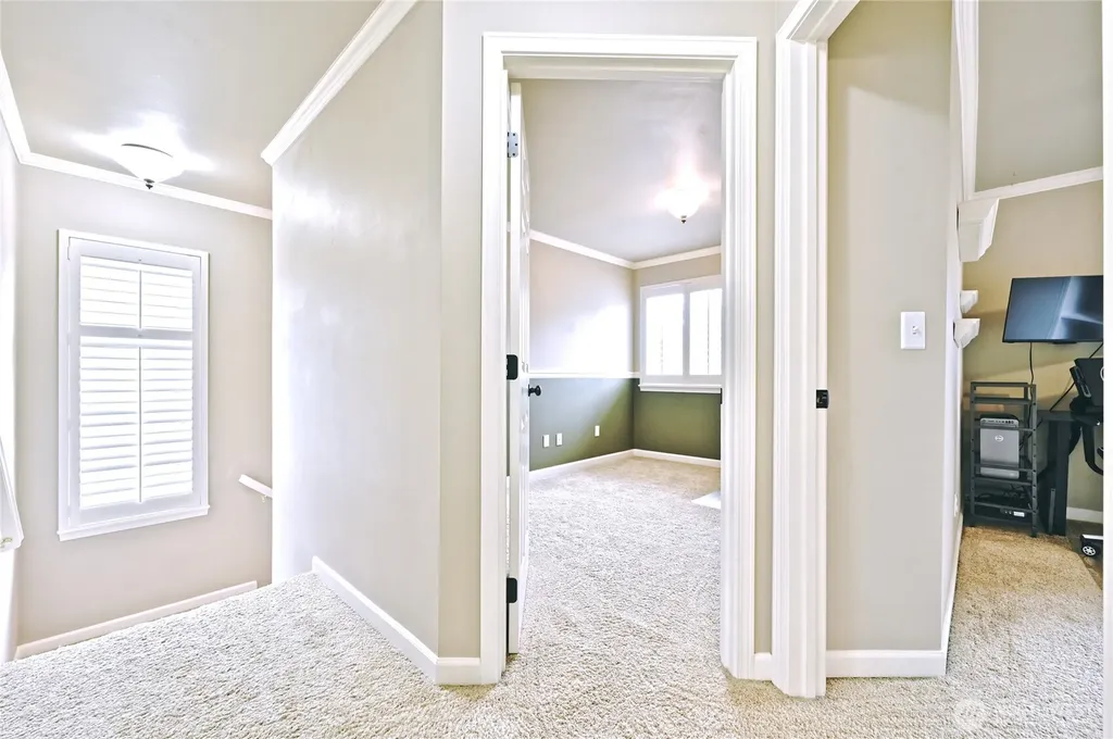 16611 White Mountain Road SE Monroe WA 98272