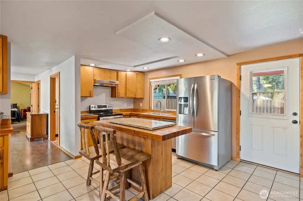 424 Cannon Road Packwood WA 98361
