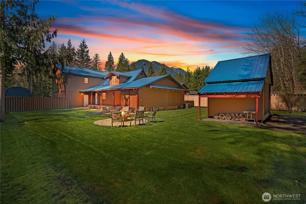 424 Cannon Road Packwood WA 98361