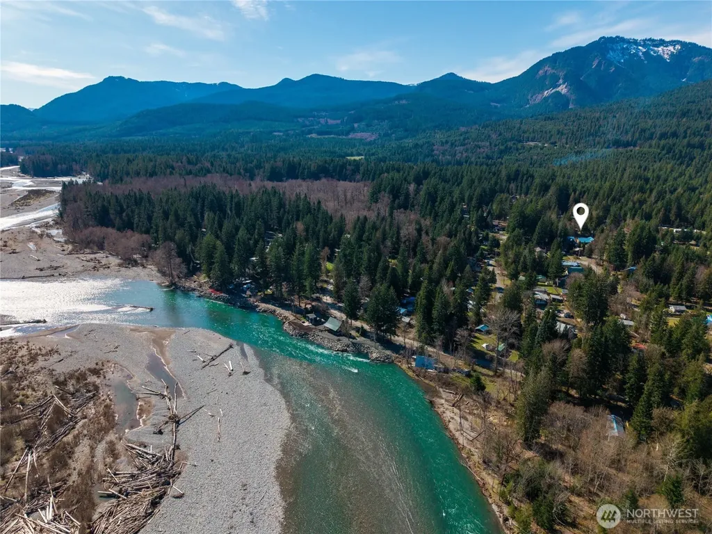 424 Cannon Road Packwood WA 98361