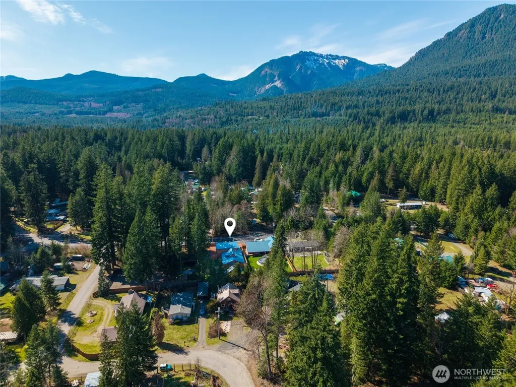 424 Cannon Road Packwood WA 98361