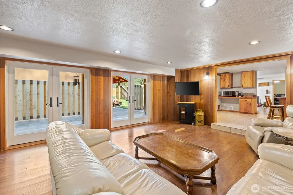 424 Cannon Road Packwood WA 98361