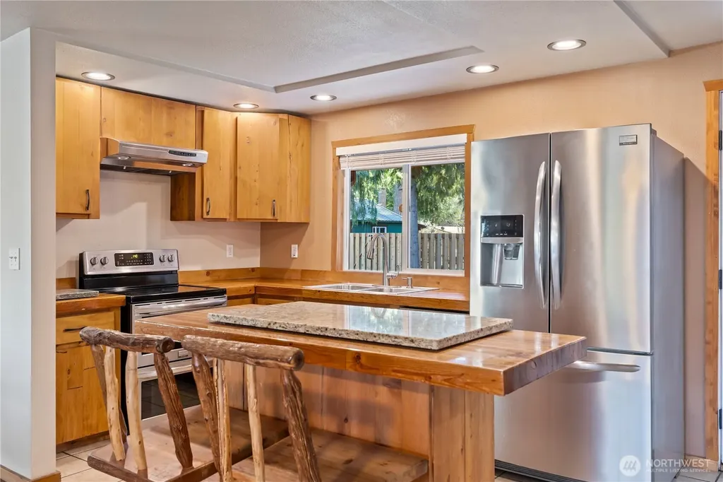 424 Cannon Road Packwood WA 98361