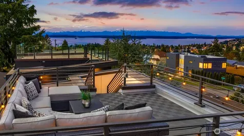 6710 36th Avenue SW Seattle WA 98126