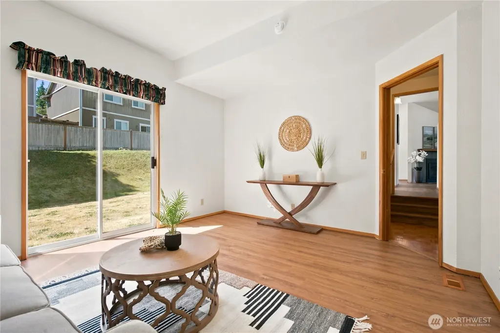 1059 NE Regal Court Bremerton WA 98311