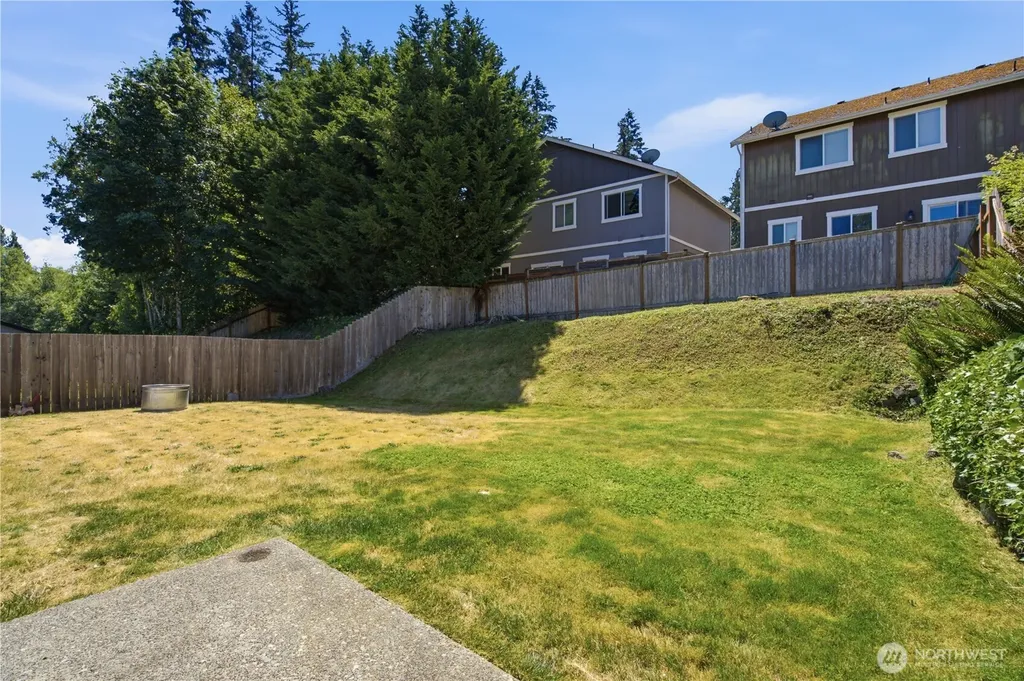 1059 NE Regal Court Bremerton WA 98311