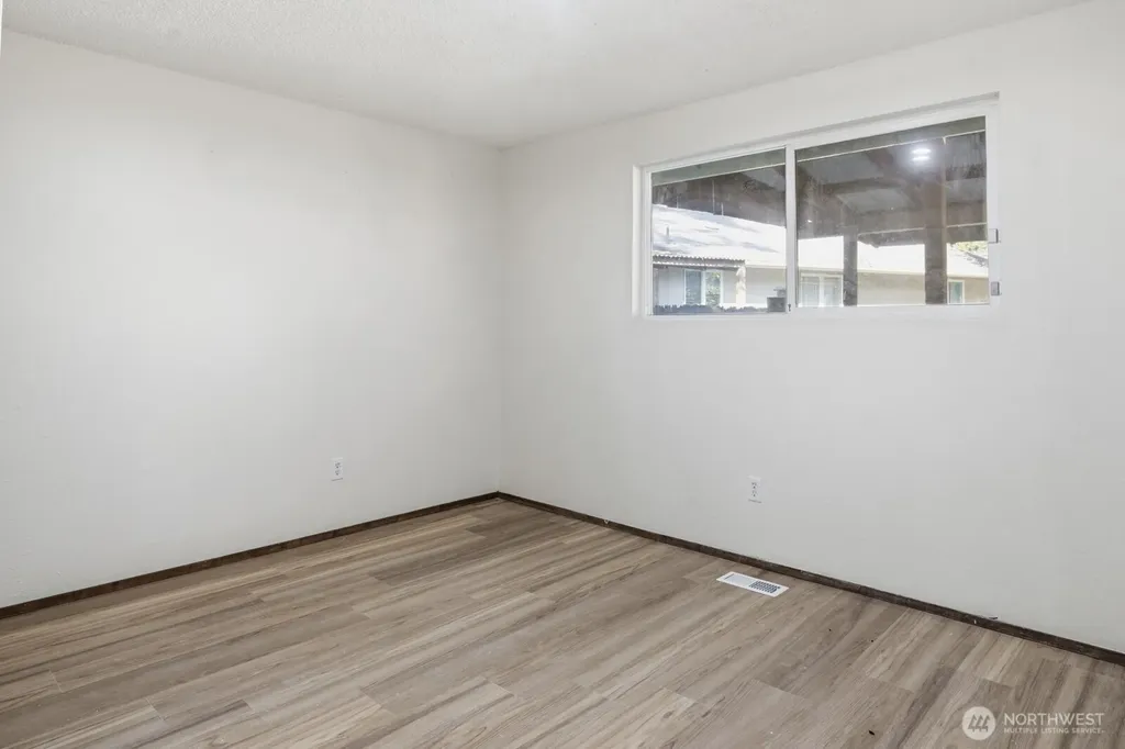 5323 77th Court SW Olympia WA 98512